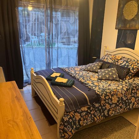 Chambre D Hote A La Plage De 15 M2 Le Manapany Камие Екстериор снимка